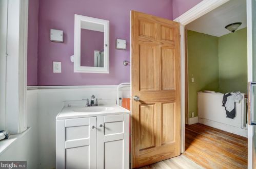 437 44 St, Philadelphia PA 19104-2910 exterior