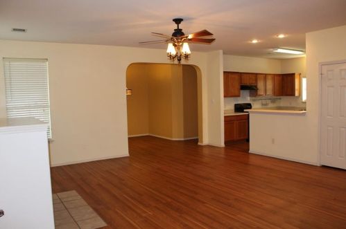 149 Hogan, Uhland TX  78640-5400 exterior