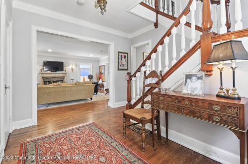 302 2nd Ave, Tinton Falls NJ  07712-6132 exterior