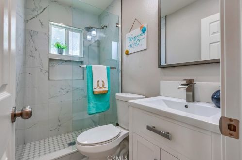8505 Via Norte Dr, Riverside CA  92503-7822 exterior