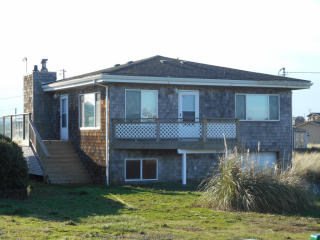 1801 Canal St, Waldport, OR 97394-9424