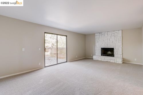 761 Grayson Rd, Concord CA  94523-2665 exterior