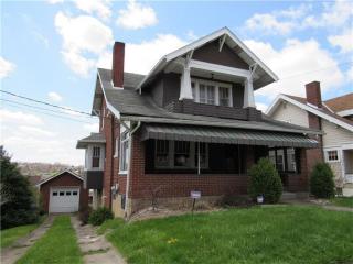 805 Duncan Ave, Washington PA  15301-3820 exterior
