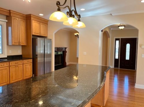 86 Mount Pleasant Ave, Dover NJ  07801-1604 exterior