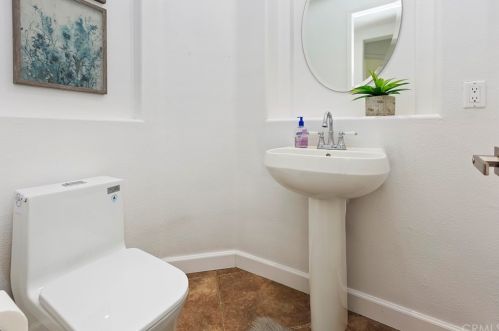 16517 Cheltenham Rd, Riverside, CA 92504-9555