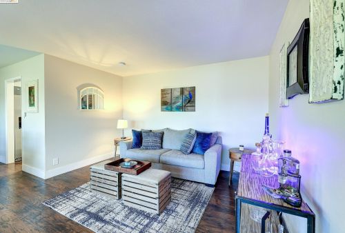 816 Mills Ave, Lodi, CA 95242-3564