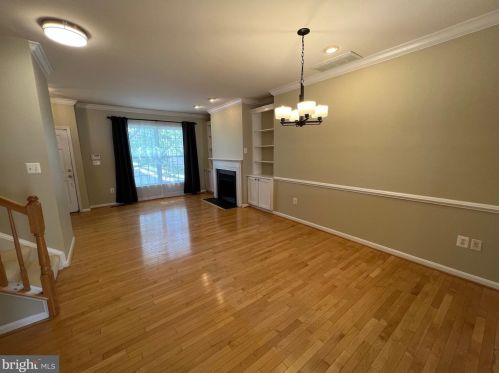656 Belmont Bay Dr, Woodbridge VA  22191-5404 exterior