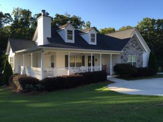 3564 Phoenix Cove Dr, Gainesville GA  30506-4669 exterior