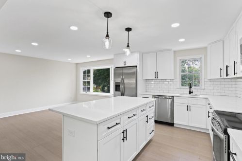 7612 Hammond Ave, Silver Spring MD 20912-7421 exterior