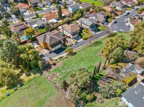 1425 Ranch Ct, San Jose, CA 95132-2472