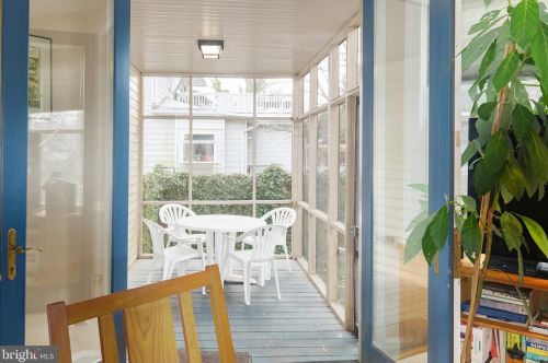 44 Linden Ave, Tavistock NJ 08033-2542 exterior