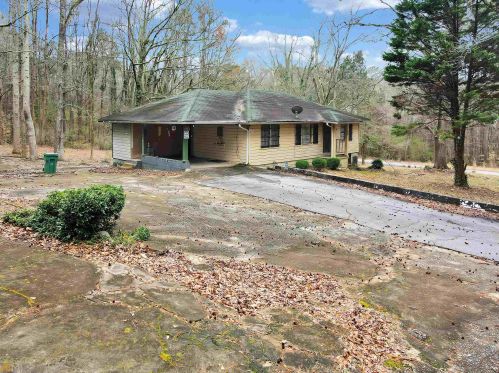 4770 Bailey St, Atlanta, GA 30349-0045