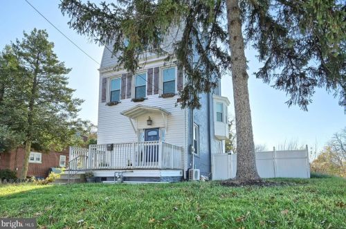 56 Greenwood Ave, Lancaster, PA 17603-5859