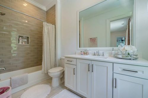 2799 Mabry Rd, Atlanta GA  30319-2828 exterior