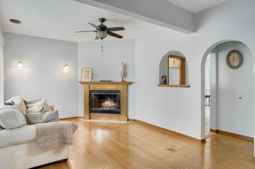 1804 Union St, Dixmoor, IL 60406-2221