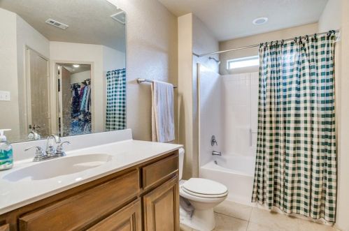 6912 Legato Ln, Fort Worth TX  76134-3727 exterior