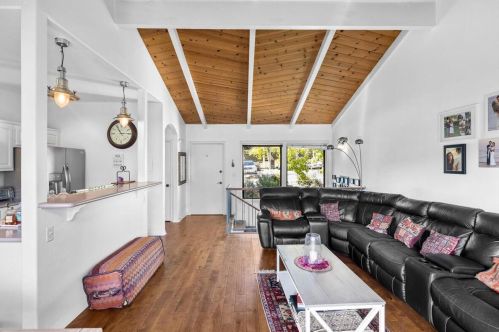 990 Miramonte Dr, Santa Barbara, CA 93109-1383