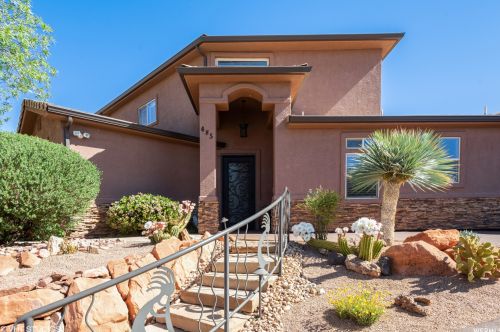 485 Praya Dr, Kayenta, UT 84738-6475