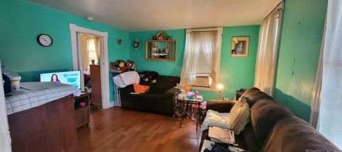 1 Disesa Ct, Norwalk, CT 06851-4629