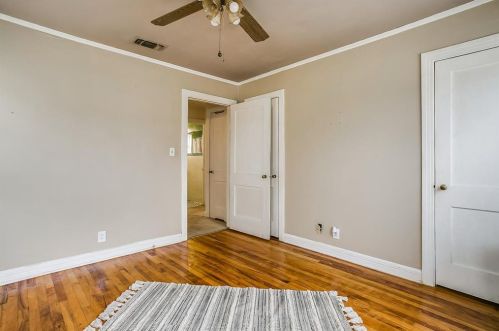 5009 Locke Ave, Fort Worth TX  76107-5515 exterior