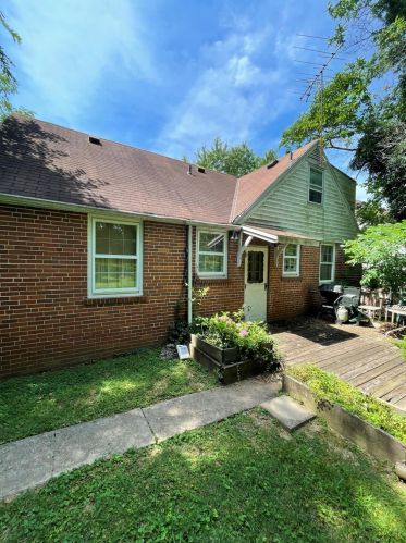2832 Cortelyou Pl, Cincinnati, OH 45213-1202