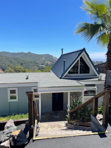 68 Chula Vista Dr, San Rafael, CA 94901-1205