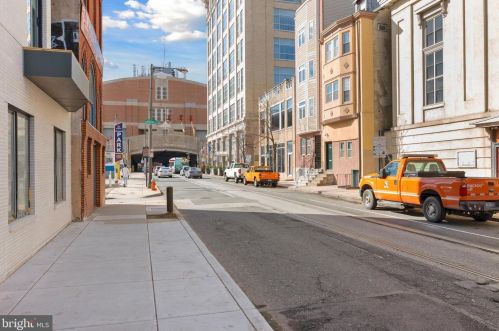 225 12th St, Philadelphia PA 19107-5503 exterior