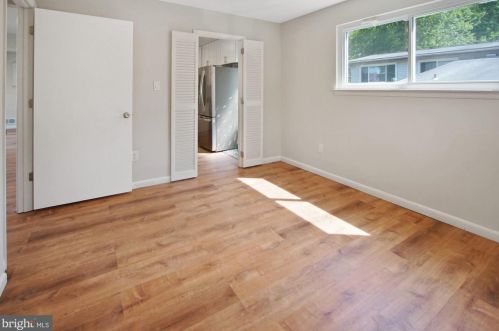 11413 Fairoak Dr, Silver Spring MD 20902-3137 exterior