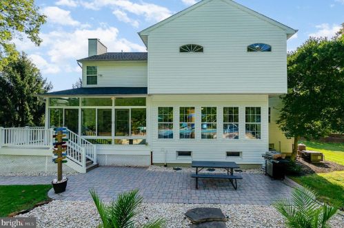 2318 Queensbury Dr, Fallston MD  21047-2928 exterior