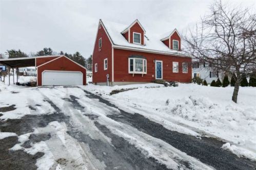 33 Thomas Cir, Potash Point, VT 05491-1012