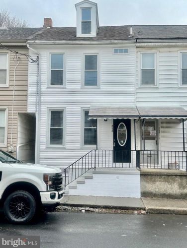 252 5th St, Lebanon, PA 17042-6124