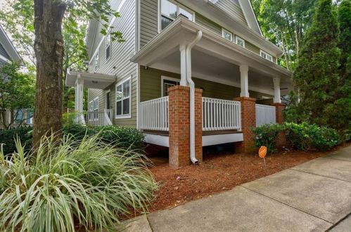 237 Carlyle Park Dr, Atlanta, GA 30307-2883