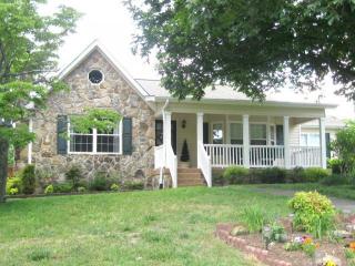 9304 Berkshire Cir, Chattanooga, TN 37421-4445