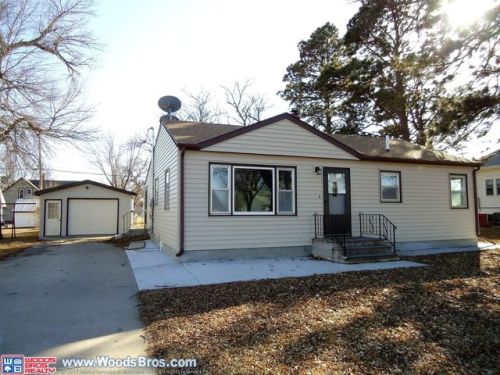 355 4th St, Utica, NE 68456-6012