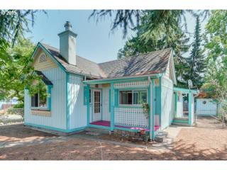 9584 Calhoun Ave, Portland OR  97203-1718 exterior