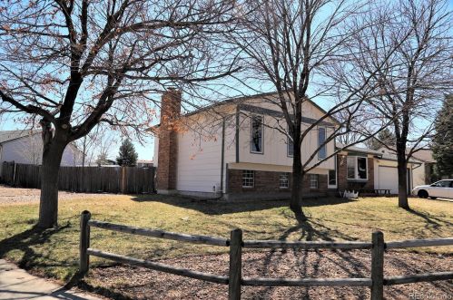 17894 Bails Pl, Denver, CO 80017-5325