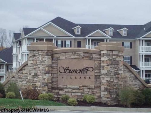 1332 Suncrest Vlg, Morgantown WV  26505-3842 exterior