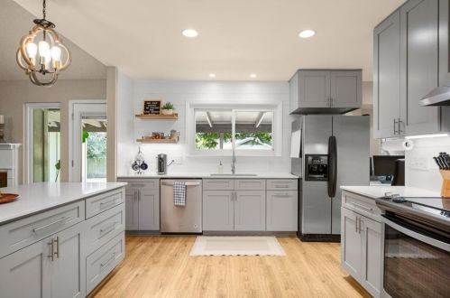 2207 Baltusrol Dr, Austin TX  78747-1202 exterior