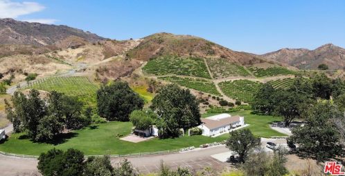 2714 Triunfo Canyon Rd, Calabasas, CA 91301-3449