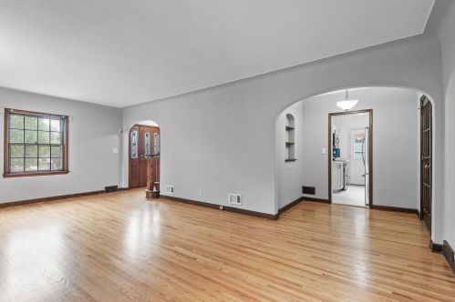 1789 Hamline Ave, Saint Paul MN  55113-6221 exterior