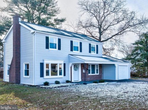 28 Sterling Ln, Willingboro, NJ 08046-1419