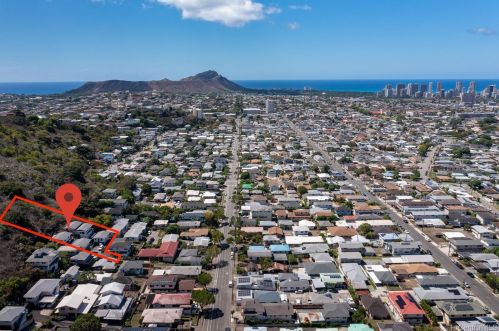 1715-B 10th Ave, Honolulu, HI 96816-2849