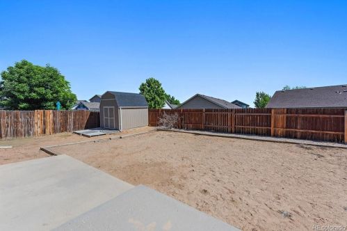 2115 Settlers Dr, Milliken CO 80543-3240 exterior