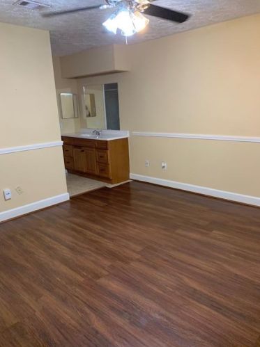 9739 Barmont Dr, Morgans Point TX  77571-4183 exterior