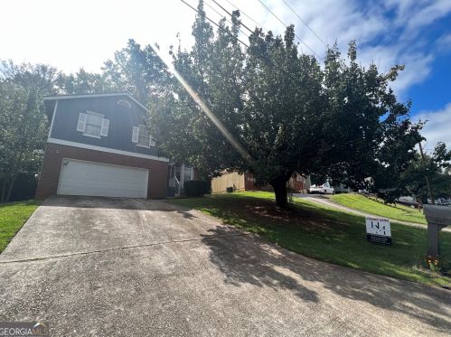 2021 Marbut Forest Dr, Lithonia, GA 30058-7827