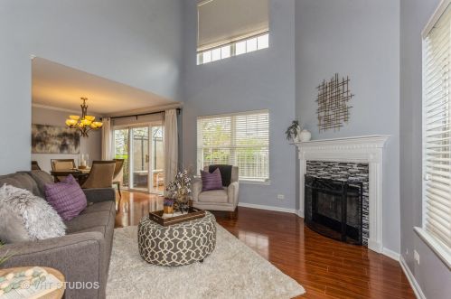 3298 Cool Springs Ct, Naperville, IL 60564-8237