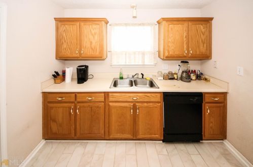 6845 Bells Lndg Cv, Rex GA 30273-2264 exterior