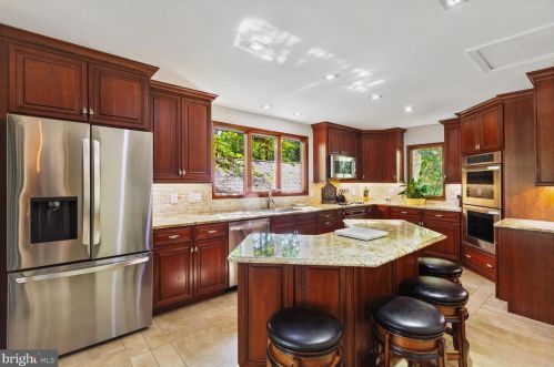 7015 Pindell School Rd, Fulton MD  20759-9715 exterior