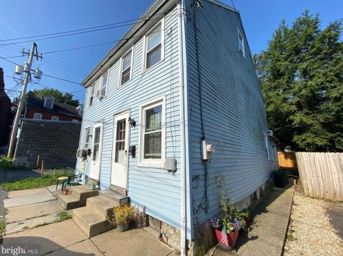 32 Sherman St, Lancaster, PA 17602-3007