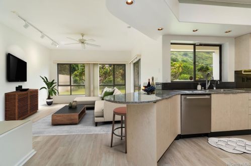 859 Hao St, Honolulu HI  96821-1620 exterior